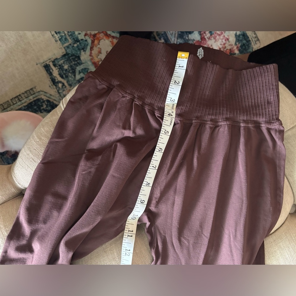 Free People Movement Flare Leggings Size M/L - Picture 3 of 6